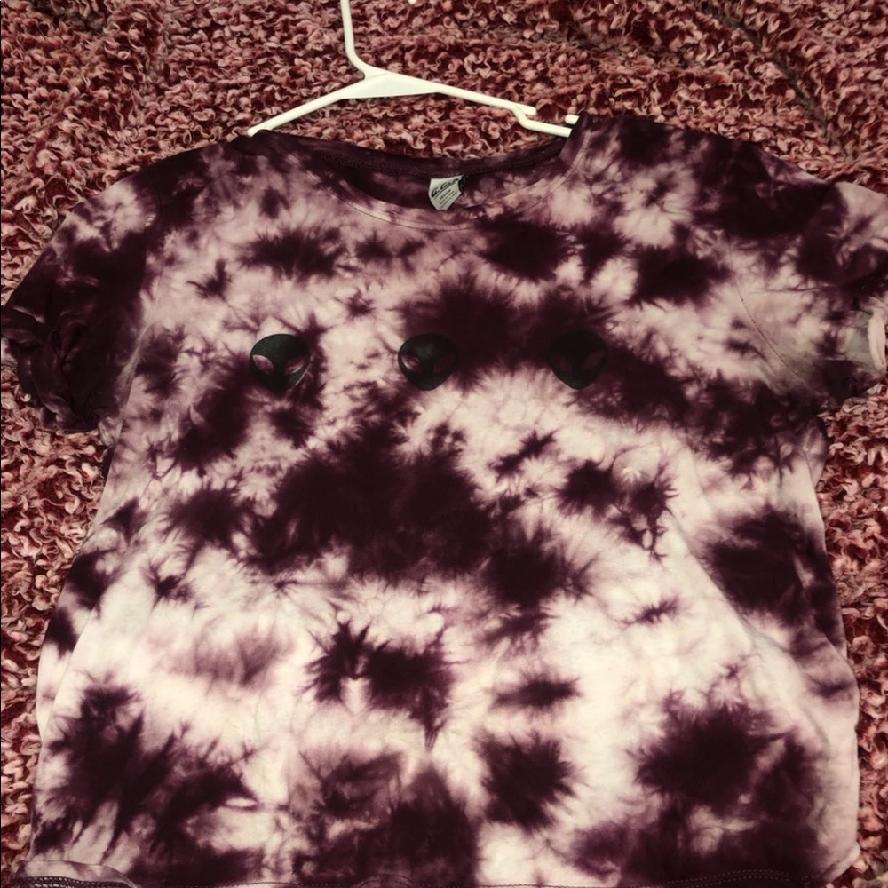 tie dye alien T-shirt